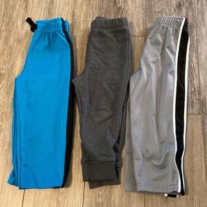 Lot of 3 joggers/pants